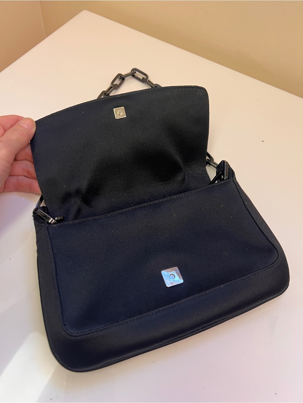 Gucci Black Shoulder Bag with Chain Handle - Picture 3 of 5